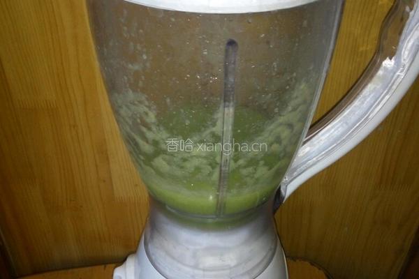 黄瓜苹果汁的做法图解4