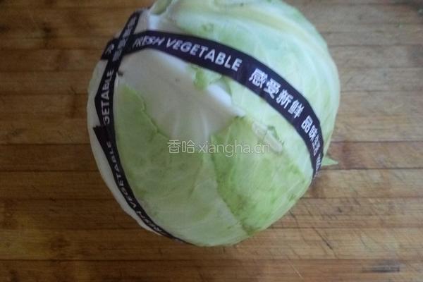 炝炒圆白菜的做法图解1