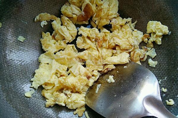 鸡蛋炒豆角的做法图解4