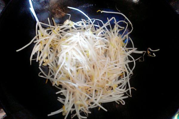 炒绿豆芽的做法图解2
