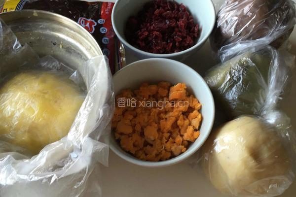 桃山皮月饼的做法图解1