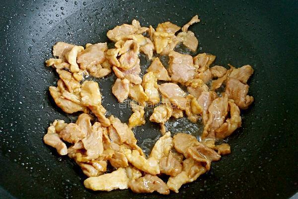 秋葵炒肉的做法图解6