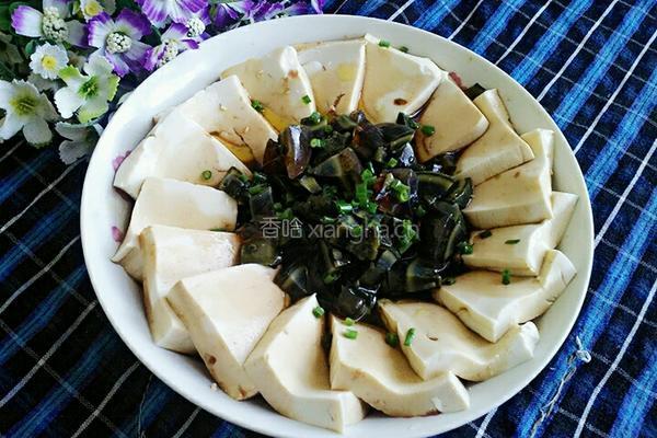 凉拌皮蛋豆腐的做法图解5