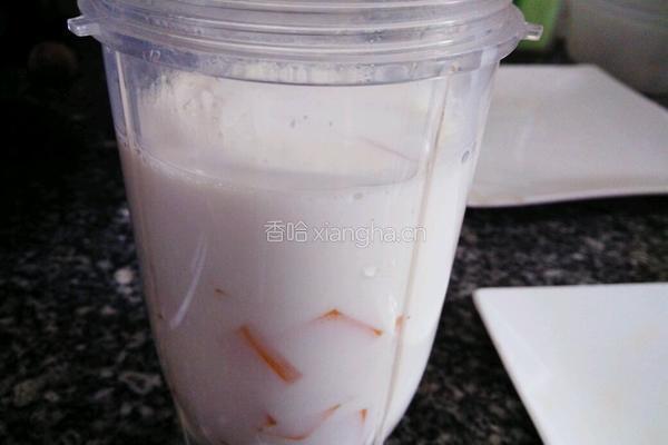 芒果奶昔的做法图解4