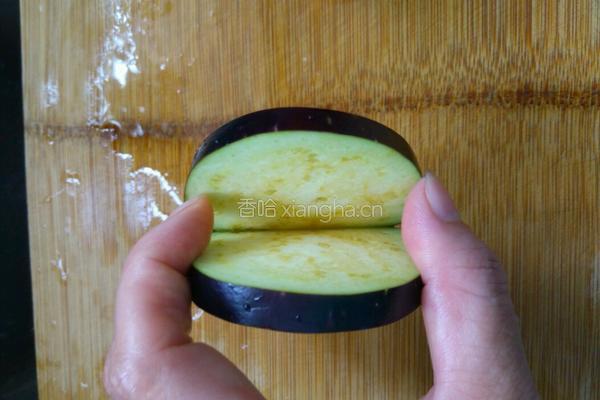 茄子饼的做法图解2