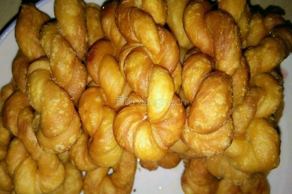 油炸麻花的做法图解1