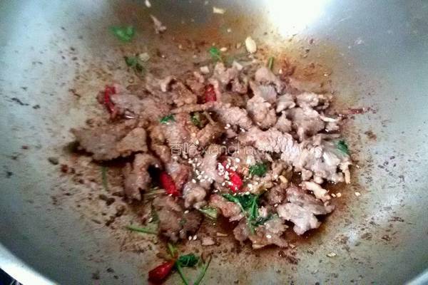 孜然羊肉片的做法图解12