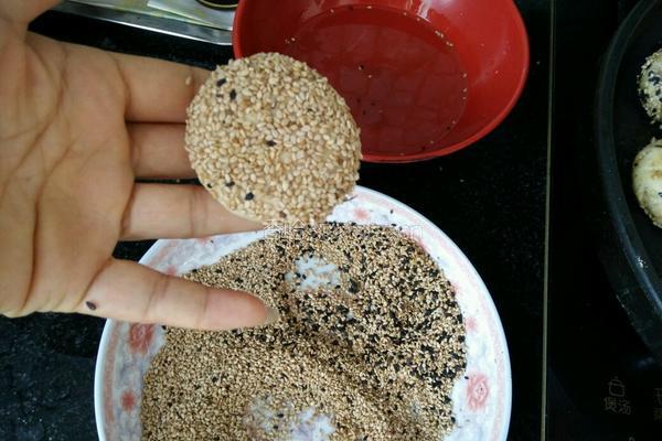 黑糖黑芝麻馅烧饼的做法图解8