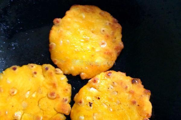 香煎玉米饼的做法图解7