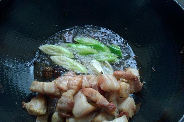 土豆烧五花肉的做法图解5