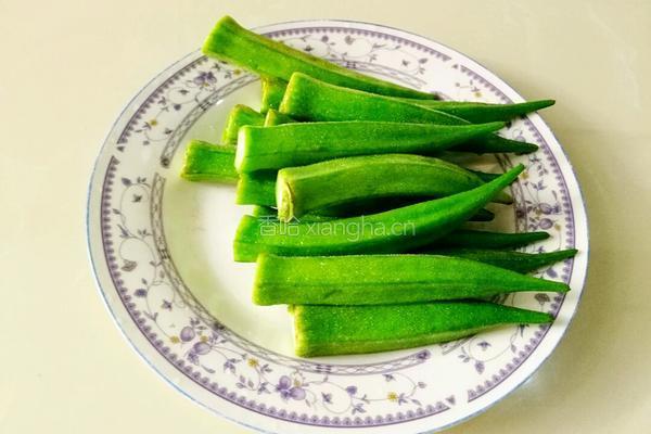 红椒炒秋葵的做法图解5