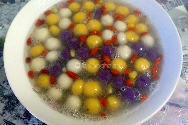 酒酿彩汤圆