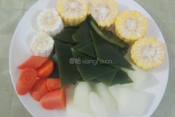 排骨玉米海带汤的做法图解3