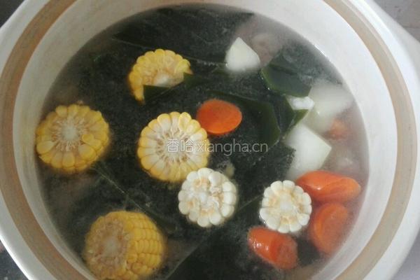 排骨玉米海带汤的做法图解4