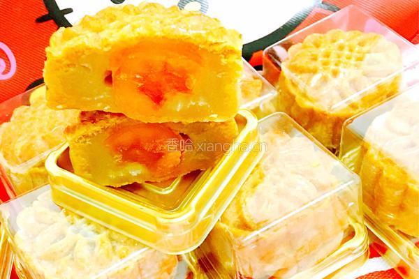 广式白莲蓉蛋黄月饼的做法图解13