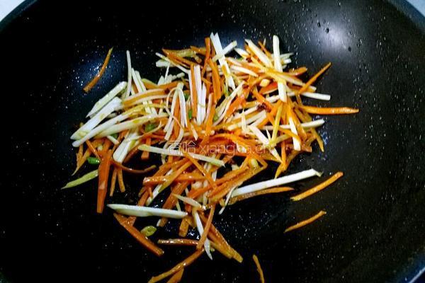 洋葱炒木耳的做法图解9