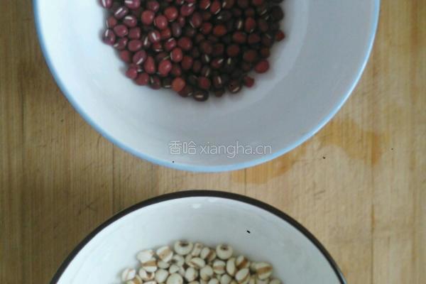 红豆薏米水的做法图解1
