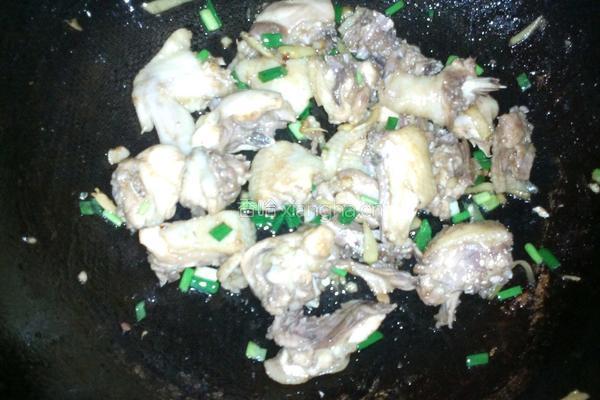 红烧鸡肉的做法图解3