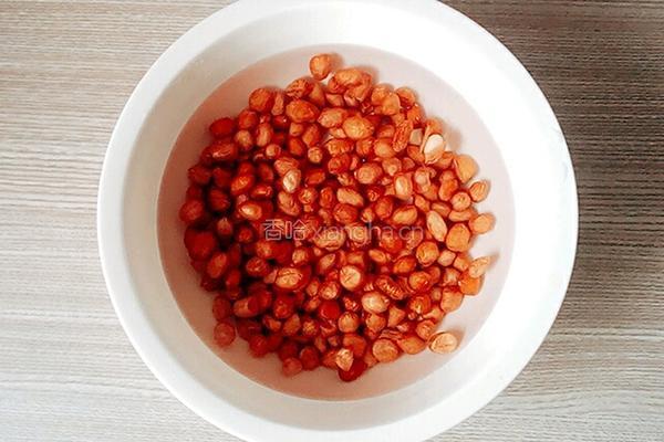 炒花生米的做法图解1