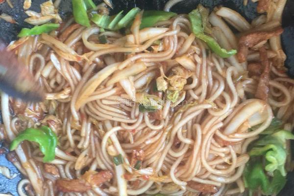 白菜粉条肉的做法图解9