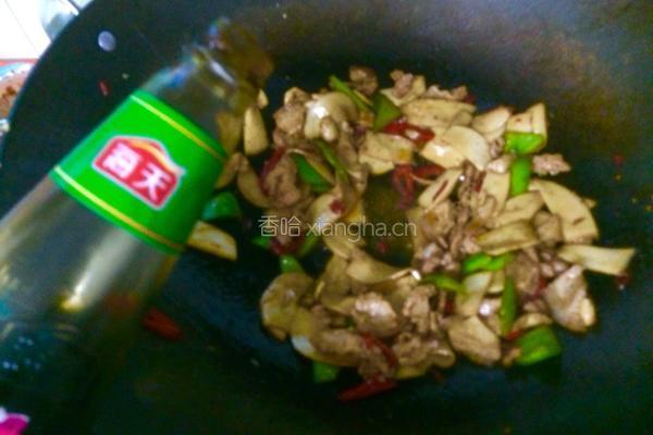 杏鲍菇炒肉片的做法图解8