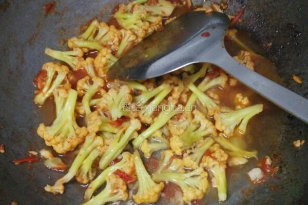 西红柿炒菜花的做法图解5