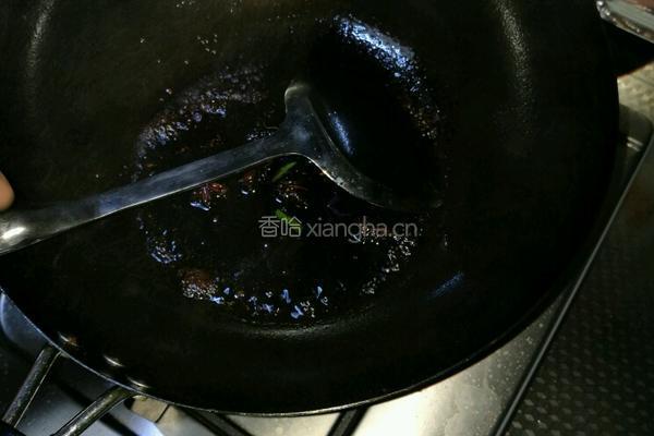 炝拌洋白菜的做法图解2