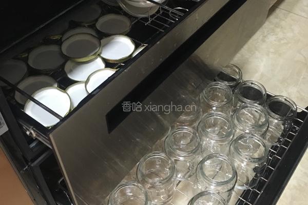 自制桃罐头的做法图解3