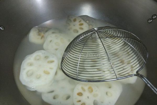 清炒莲藕的做法图解3
