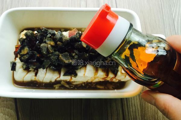 松花蛋拌豆腐的做法图解7