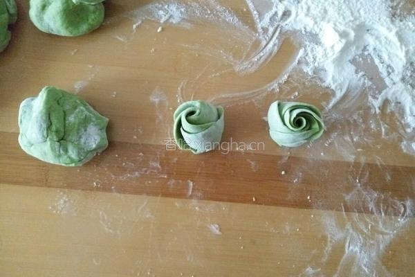 绿玫瑰花卷的做法图解9