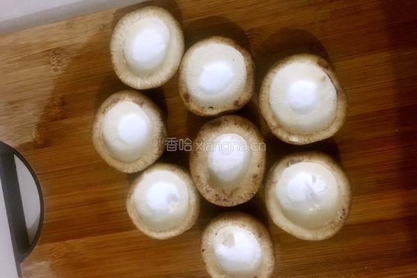 香菇塞肉的做法图解1
