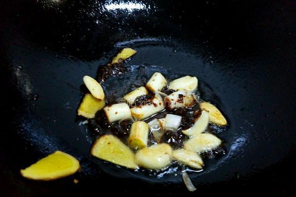 鸭腿炖土豆的做法图解8
