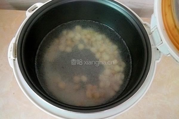 百合莲子粥的做法图解3