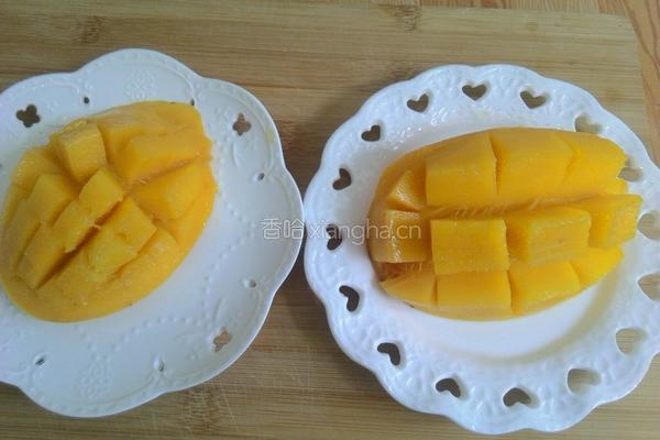芒果沙冰的做法图解1
