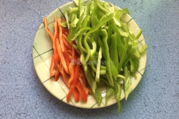 大蒜炒豆干的做法图解2