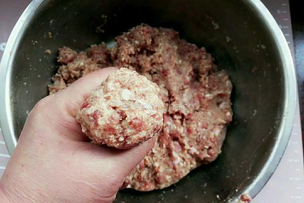 牛肉丸子的做法图解7
