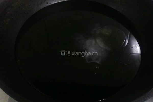 蟹味菇炒小油菜的做法图解2