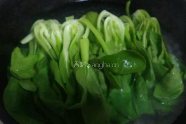 蟹味菇炒小油菜的做法图解4