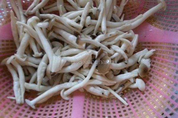白玉菇和蟹味菇的做法图解4