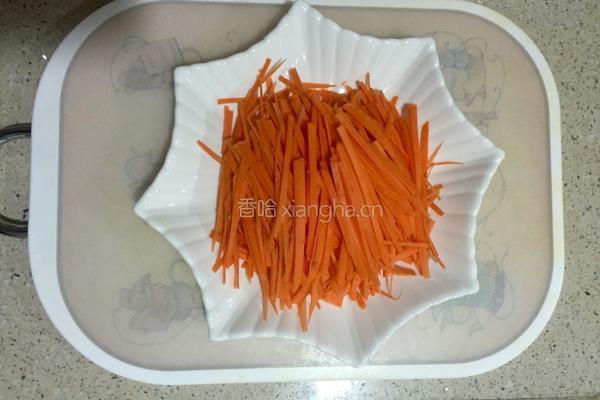 清炒胡萝卜丝的做法图解2