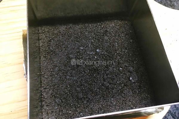 酸奶芒果慕斯蛋糕的做法图解5