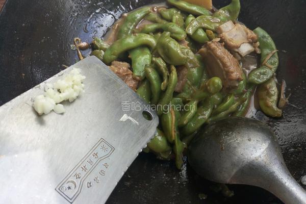 东北排骨炖豆角的做法图解6
