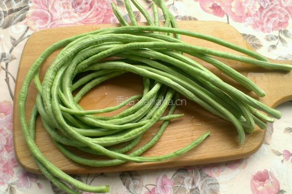 麻汁豆角的做法图解1