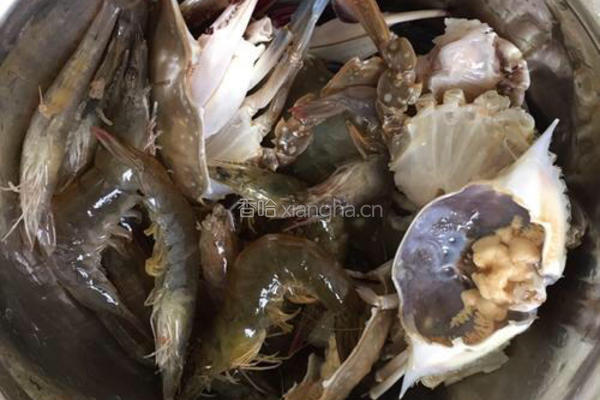 海蟹鲜虾粥的做法图解2