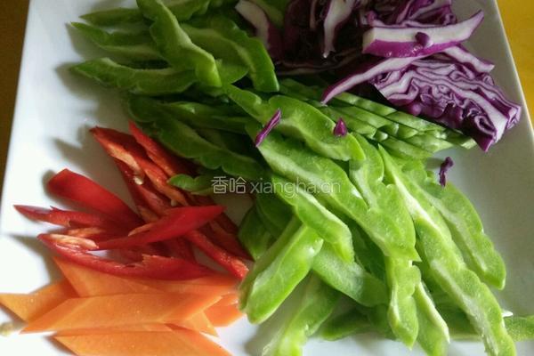 生拌苦瓜的做法图解1