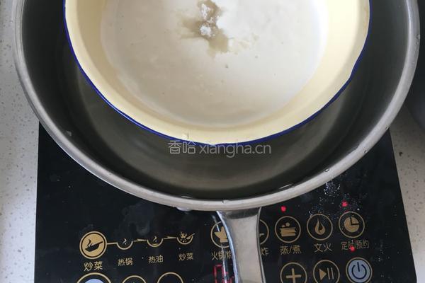 酸奶慕斯蛋糕的做法图解7