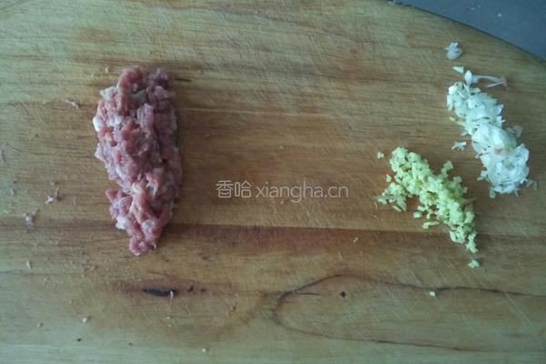 肉末酱焖茄子土豆的做法图解2