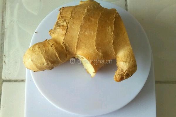 蜂蜜姜茶的做法图解1