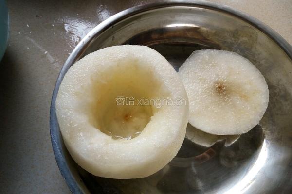 川贝粉炖雪梨的做法图解1